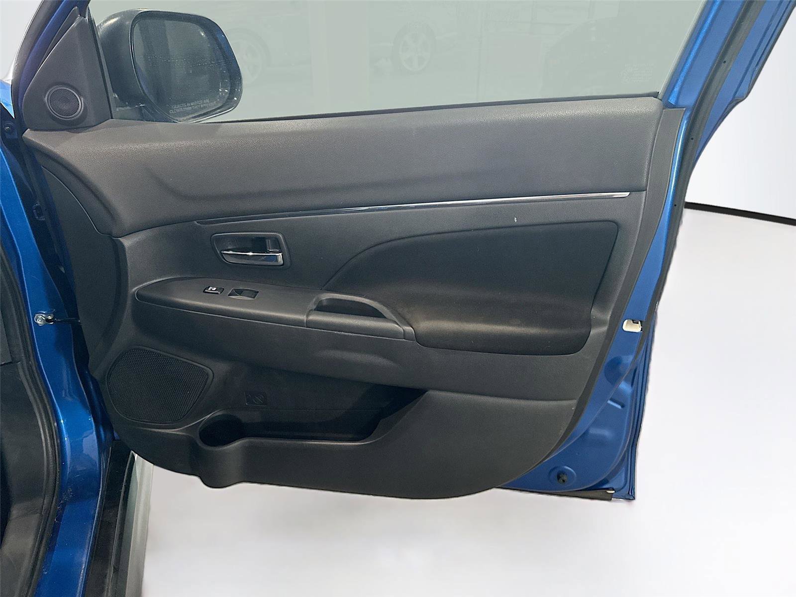 Used 2021 Mitsubishi Outlander Sport LE FWD image 14