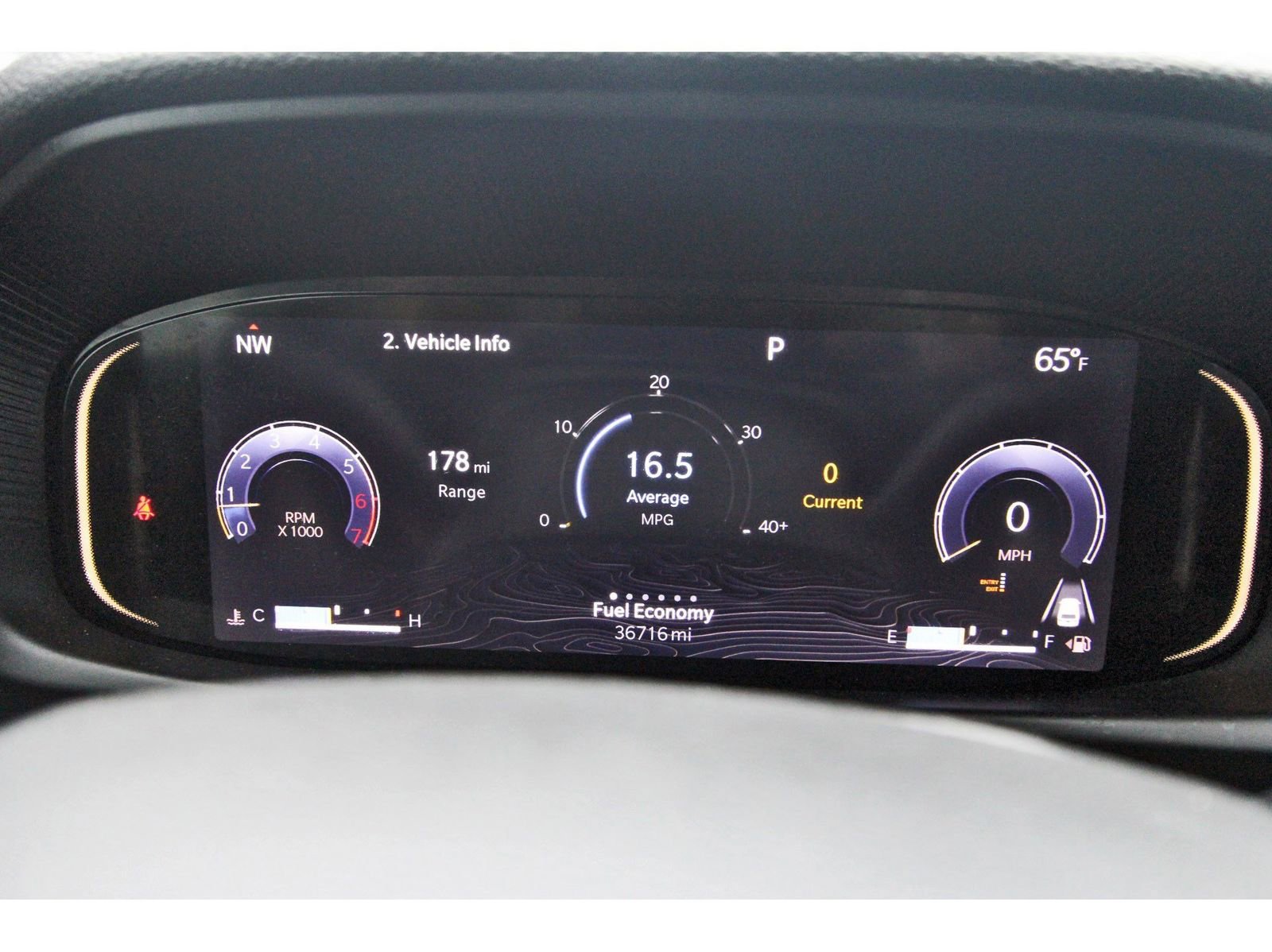 Used 2023 Jeep Wagoneer Series III w/ Preferred Equipment Group AWD/4WD image 18