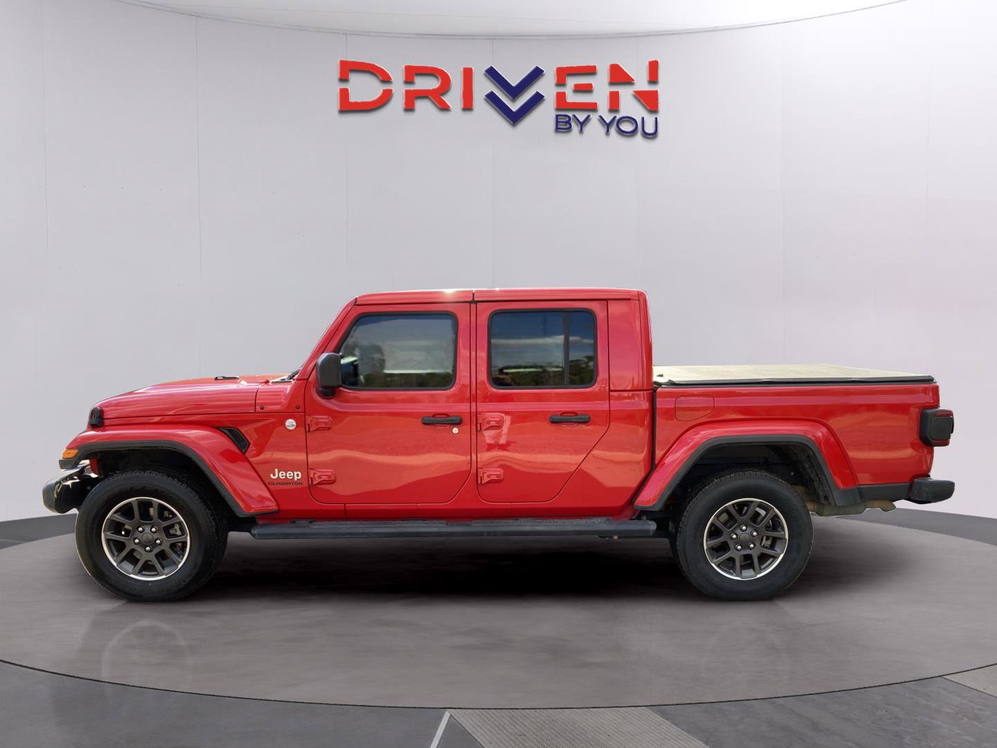 Used 2020 Jeep Gladiator Overland w/ Popular Equipment Package image 3