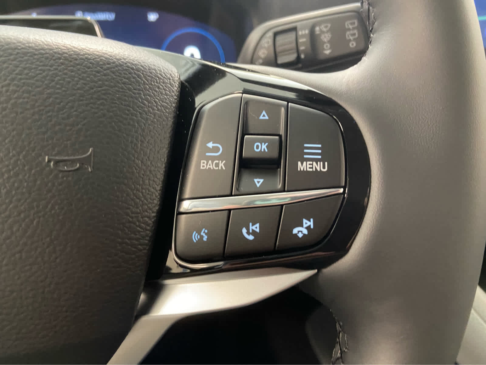 New 2026 Ford Explorer Platinum image 23