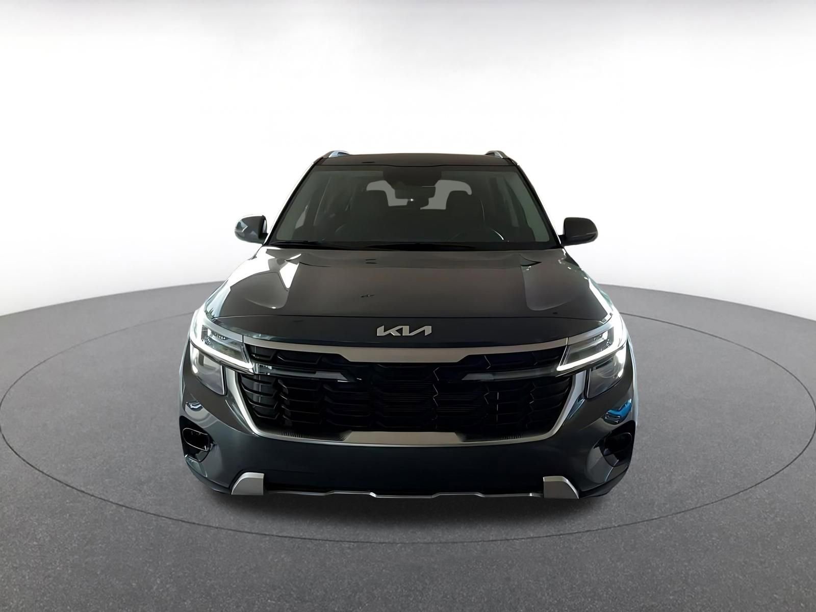 Used 2025 Kia Seltos S FWD image 4