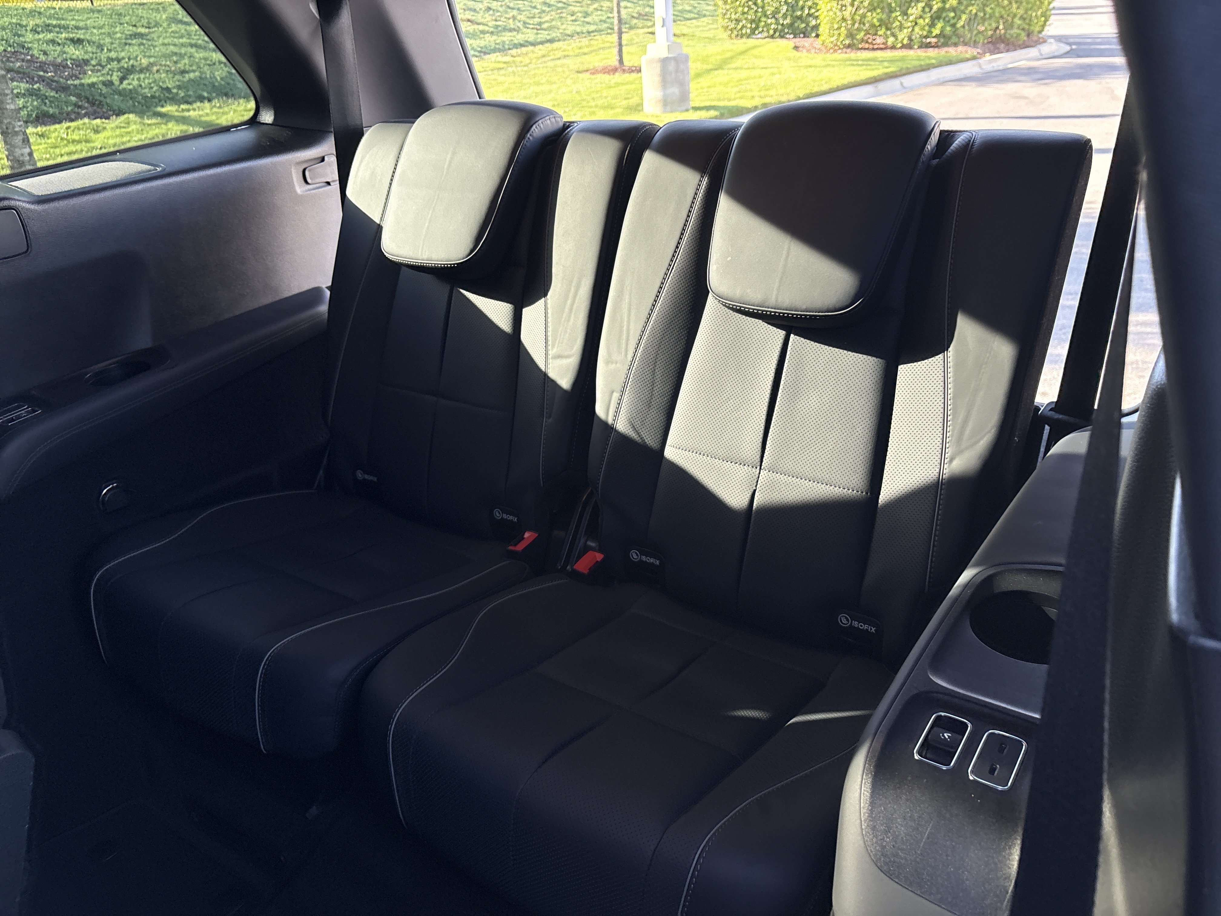 Used 2022 Mercedes-Benz GLS 450 4MATIC image 35