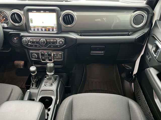Used 2022 Jeep Wrangler Unlimited Sahara w/ Cold Weather Group image 18