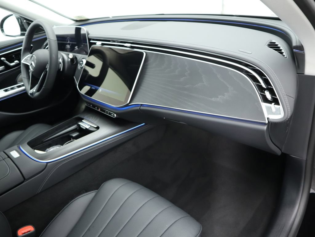 Used 2025 Mercedes-Benz E 450 4MATIC All-Terrain Wagon image 19