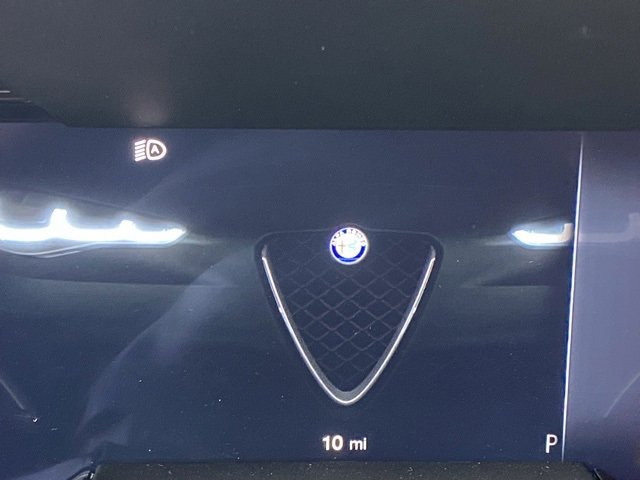 New 2025 Alfa Romeo Giulia AWD w/ Driving Assist Package image 28