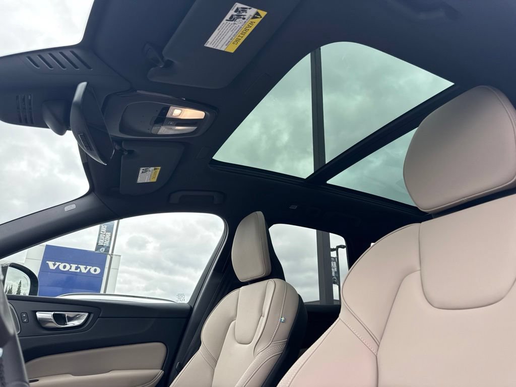 New 2026 Volvo XC60 B5 Plus w/ Protection Package Premier AWD/4WD image 14