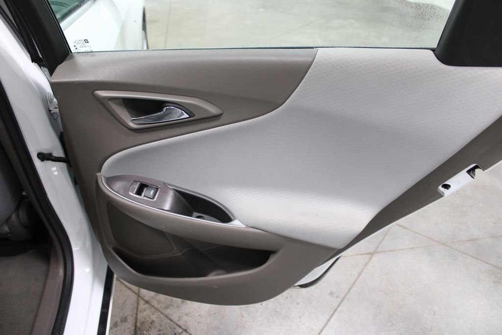 Used 2024 Chevrolet Malibu LT image 24