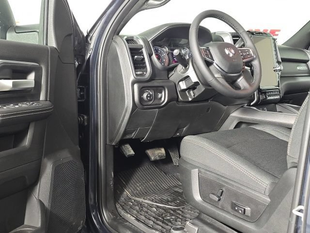New 2026 RAM 3500 Big Horn AWD/4WD image 19