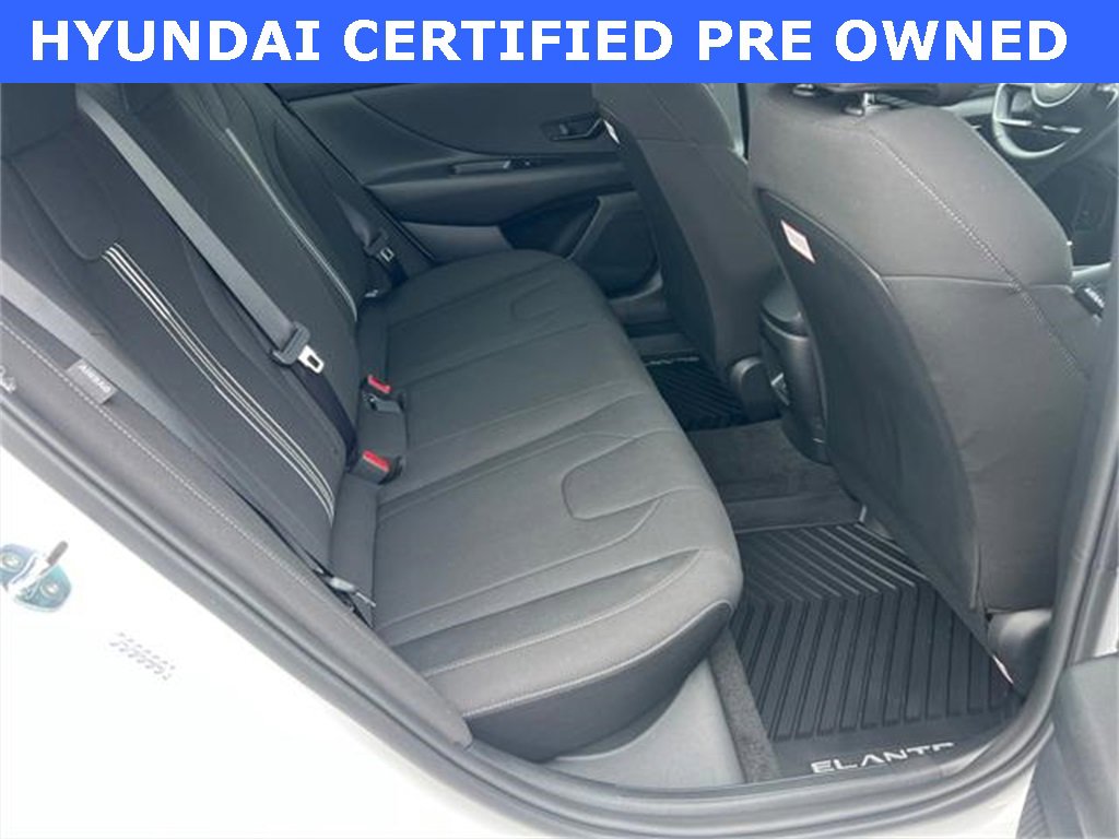 Certified 2025 Hyundai Elantra Sport image 15