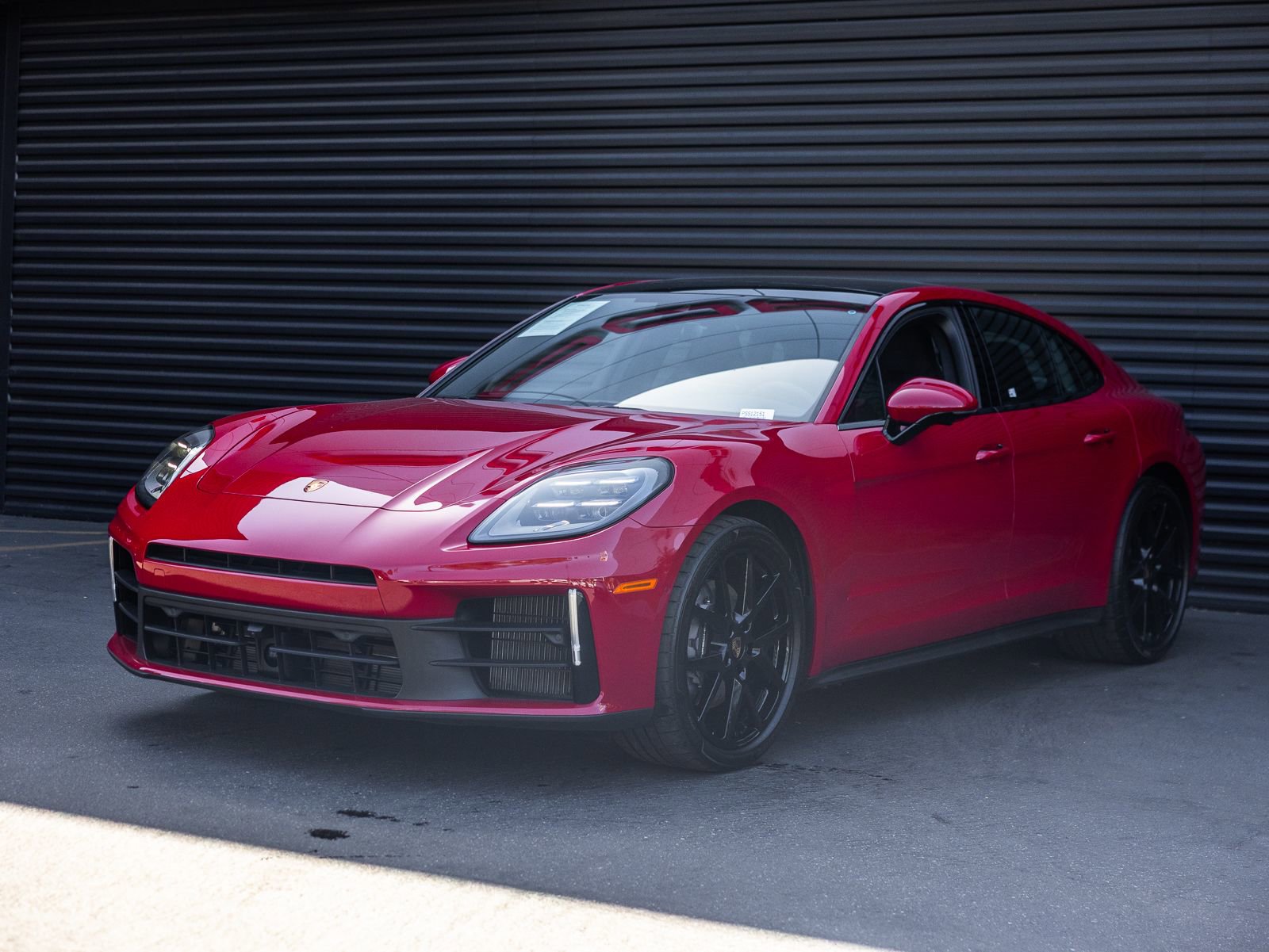 Certified 2025 Porsche Panamera 4 image 1