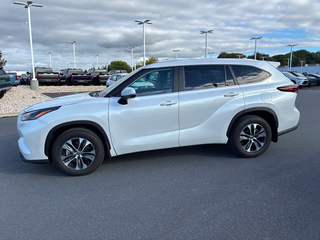 Certified 2026 Toyota Highlander XLE AWD/4WD image 15
