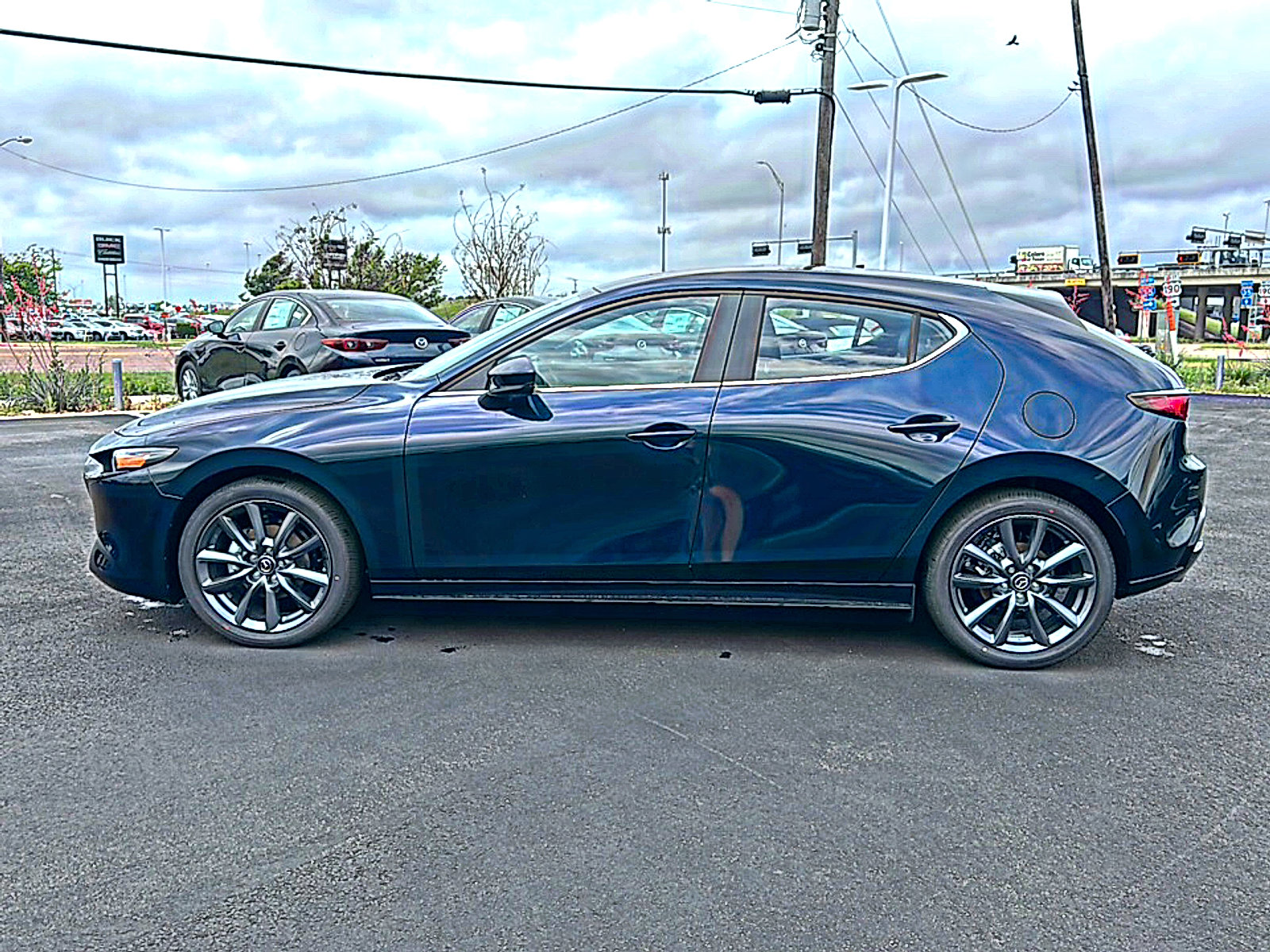 New 2026 MAZDA MAZDA3 s FWD image 5