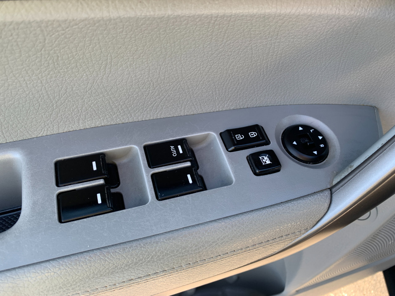 Used 2014 Kia Sorento LX image 10