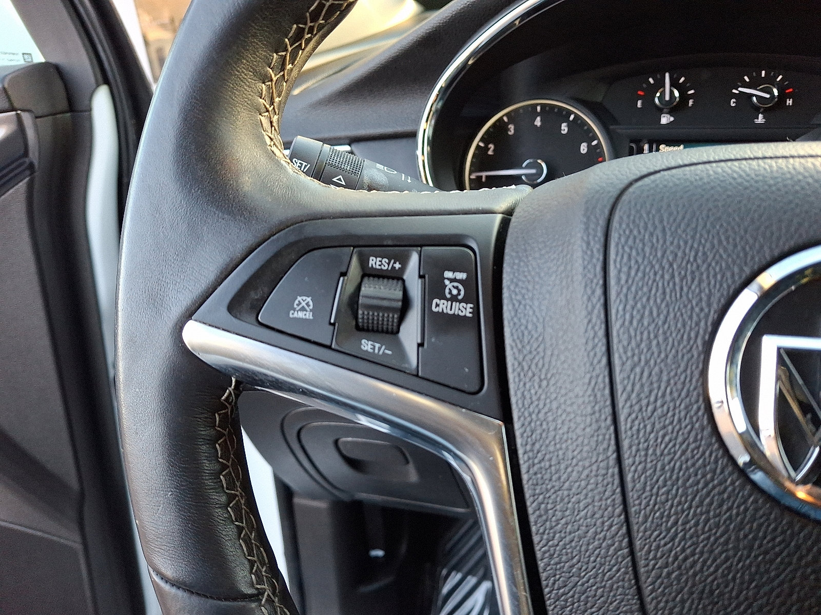 Used 2019 Buick Encore Preferred image 21