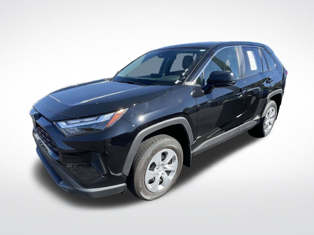Used 2025 Toyota RAV4 LE FWD image 3