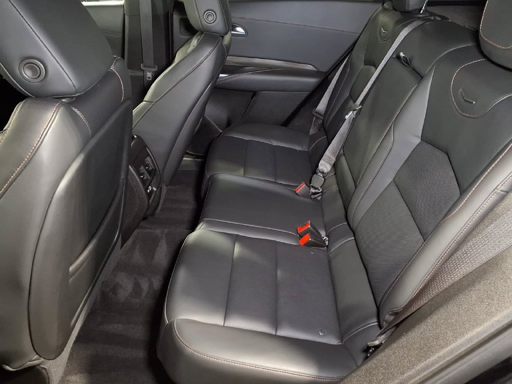 Certified 2023 Cadillac XT4 Sport FWD image 18