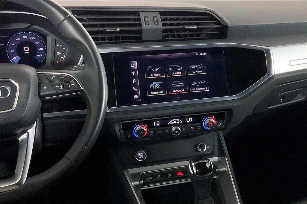Used 2020 Audi Q3 2.0T Premium w/ Convenience Package image 5