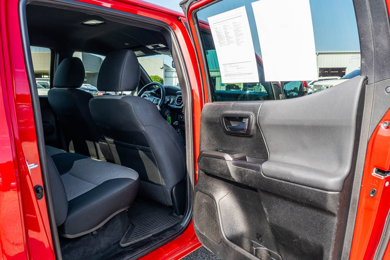 Used 2021 Toyota Tacoma TRD Off-Road AWD/4WD image 14