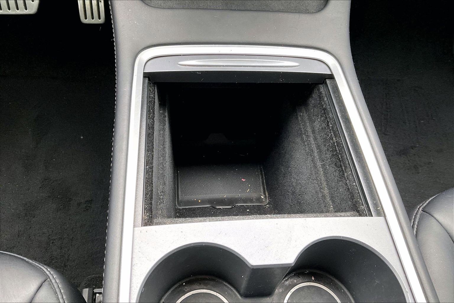 Used 2022 Tesla Model Y Performance image 16