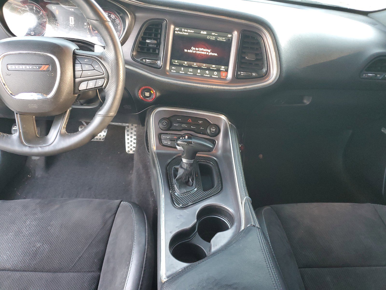Used 2018 Dodge Challenger SXT Plus image 9