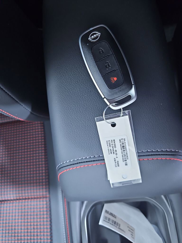 New 2025 Nissan Kicks SR image 27