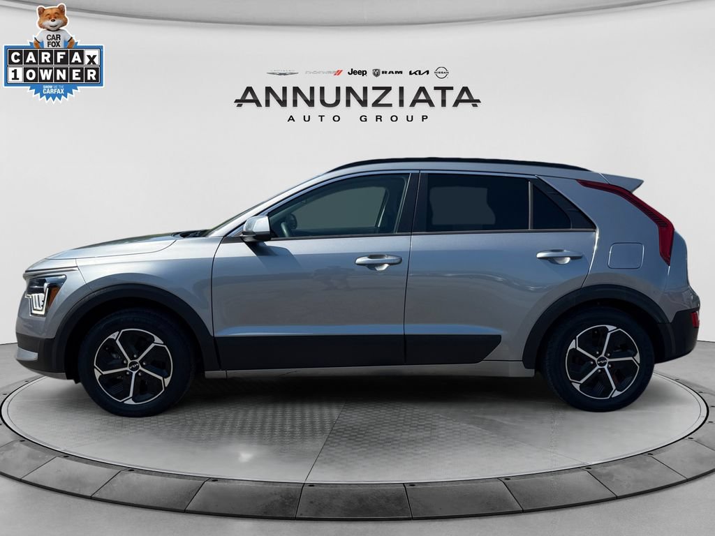 Certified 2023 Kia Niro LX FWD image 2
