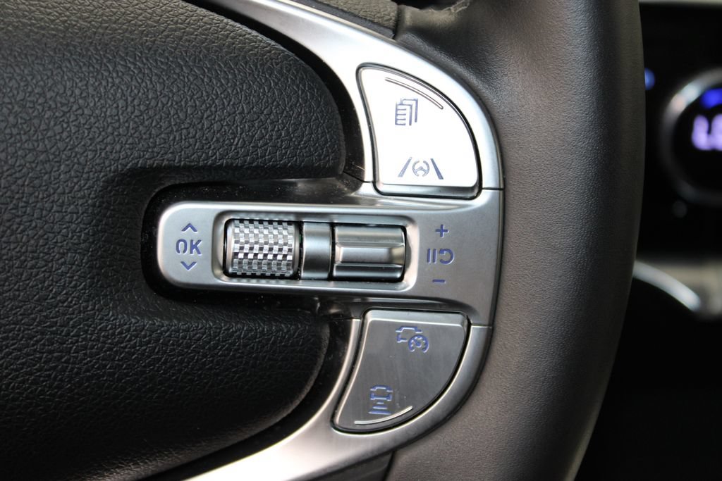 Used 2025 Genesis GV70 2.5T AWD/4WD image 36