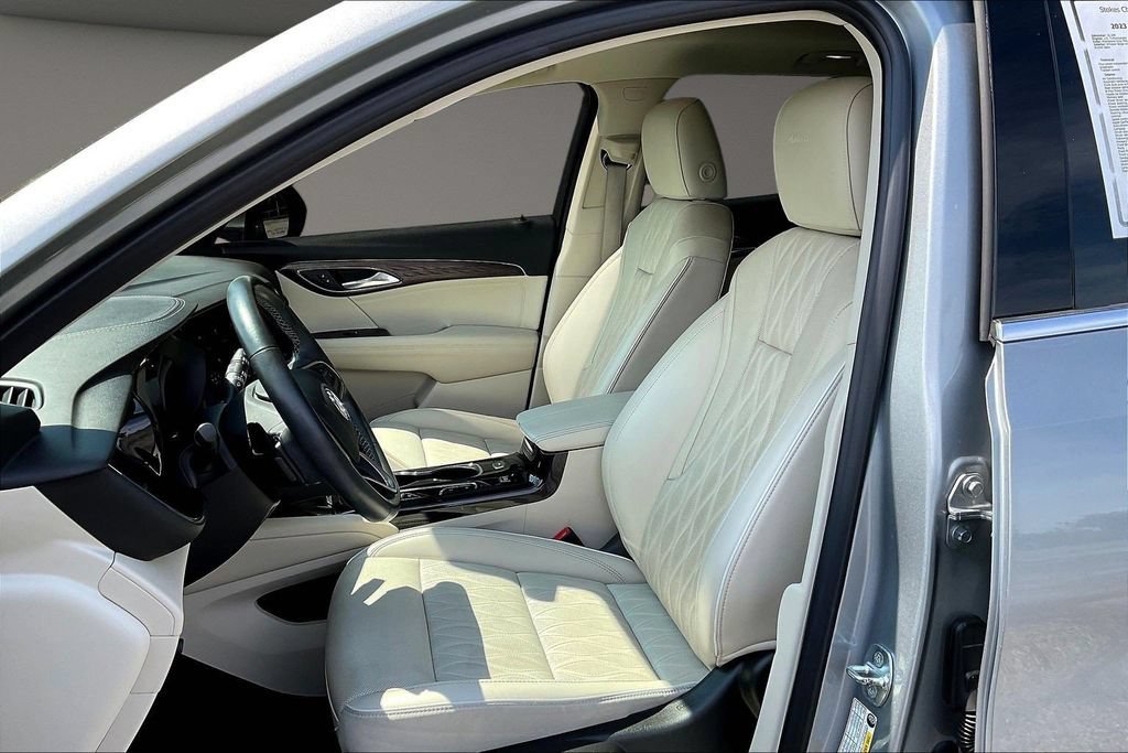 Used 2023 Buick Envision Avenir FWD image 24