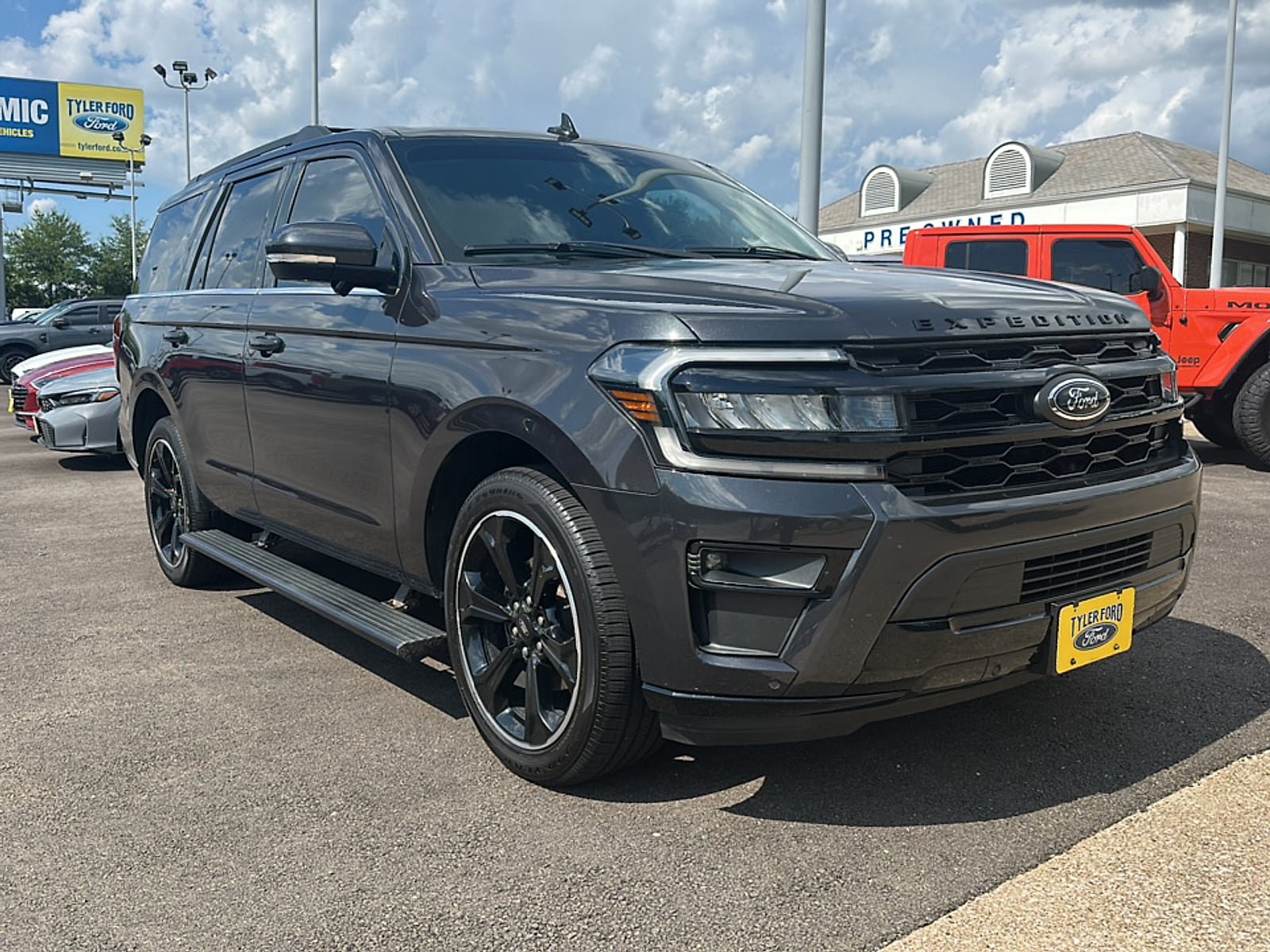 Used 2023 Ford Expedition Limited