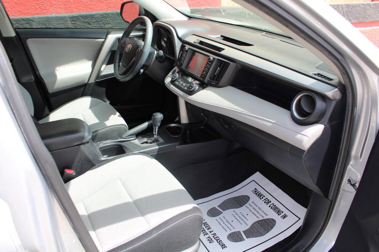 Used 2017 Toyota RAV4 XLE image 13