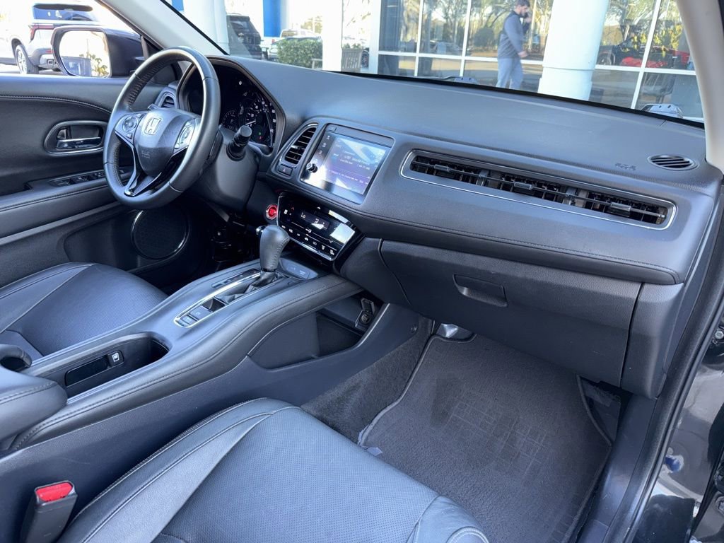Used 2019 Honda HR-V Touring image 16
