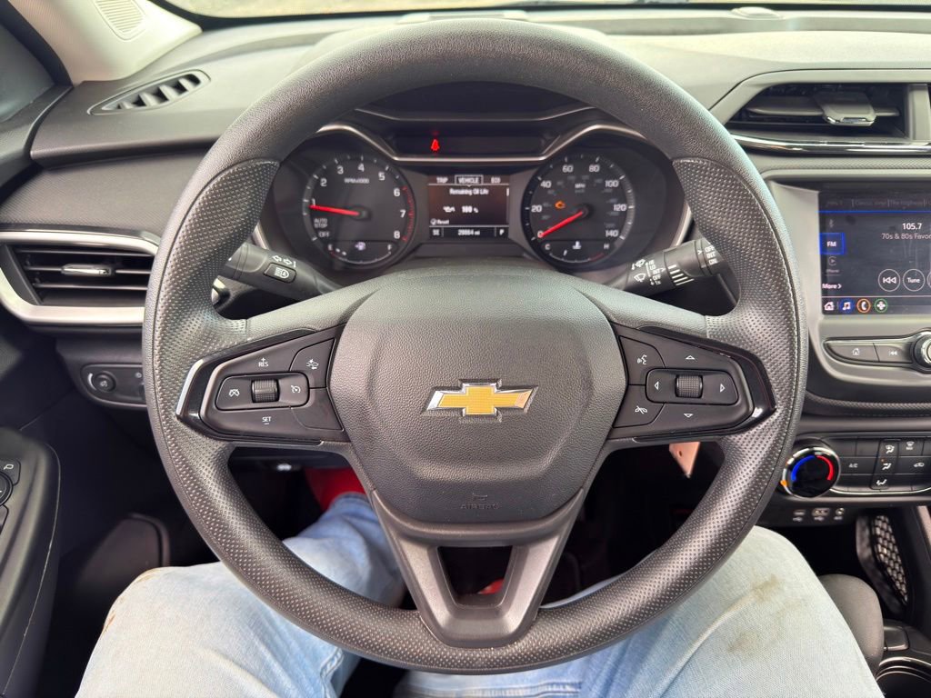 Used 2023 Chevrolet TrailBlazer LS FWD image 33
