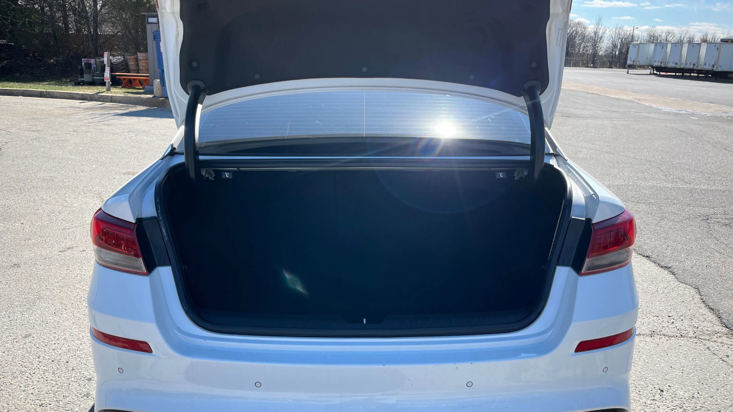 Used 2020 Kia Optima S image 12