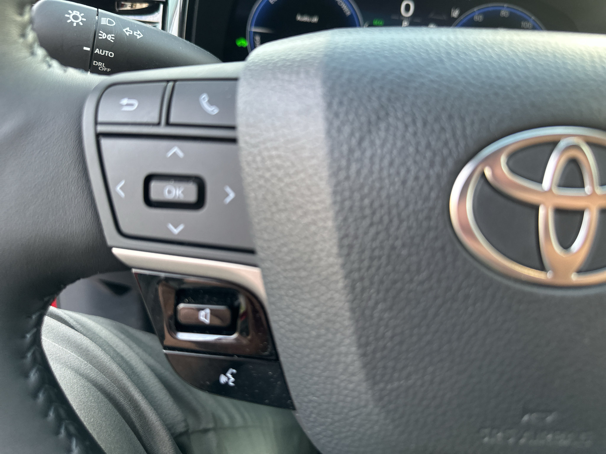 Used 2026 Toyota Camry XSE w/ Premium Package FWD image 12
