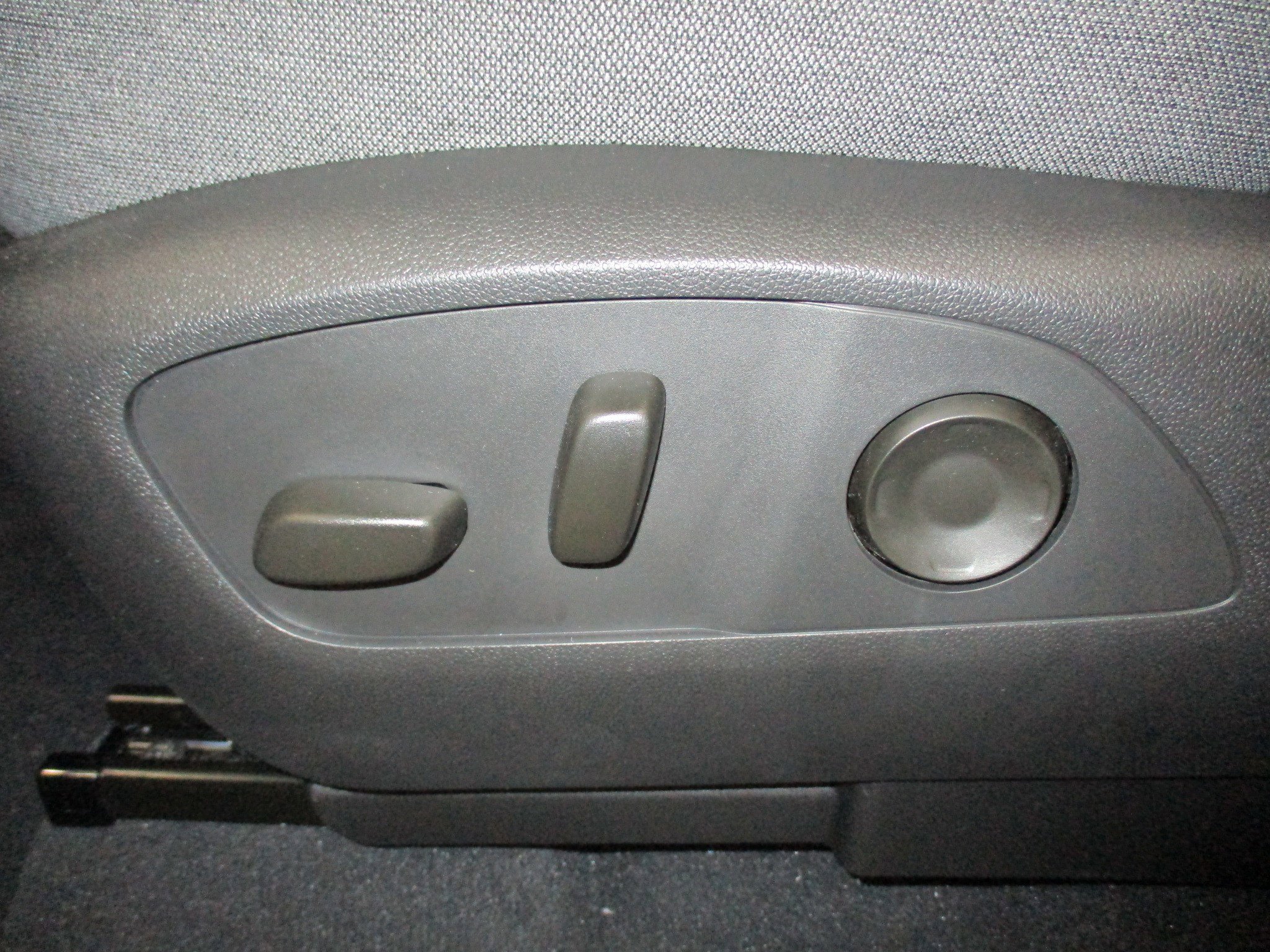 New 2026 GMC Sierra EV Elevation w/ Premium Package image 16