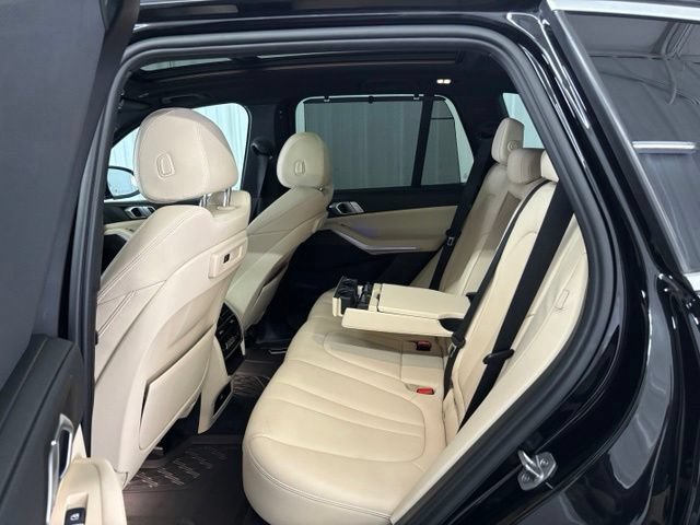 Used 2022 BMW X5 sDrive40i w/ Premium Package RWD image 12