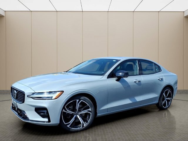 Used 2024 Volvo S60 B5 Core AWD/4WD image 2