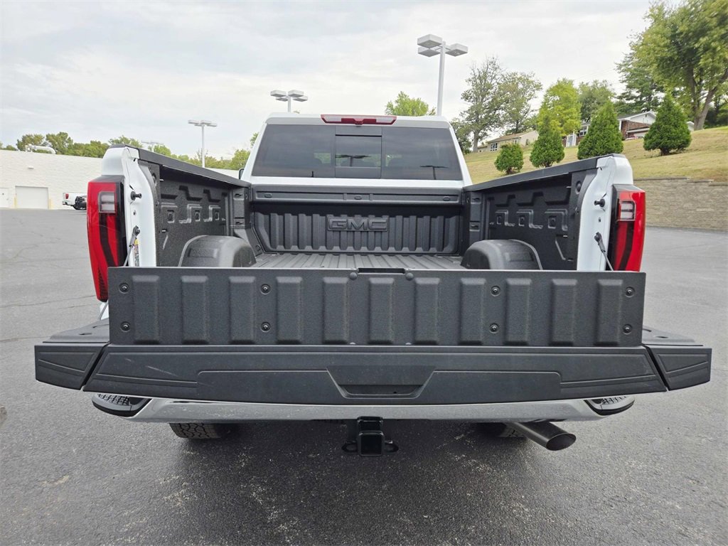 New 2026 GMC Sierra 2500 SLT w/ SLT Premium Package image 19