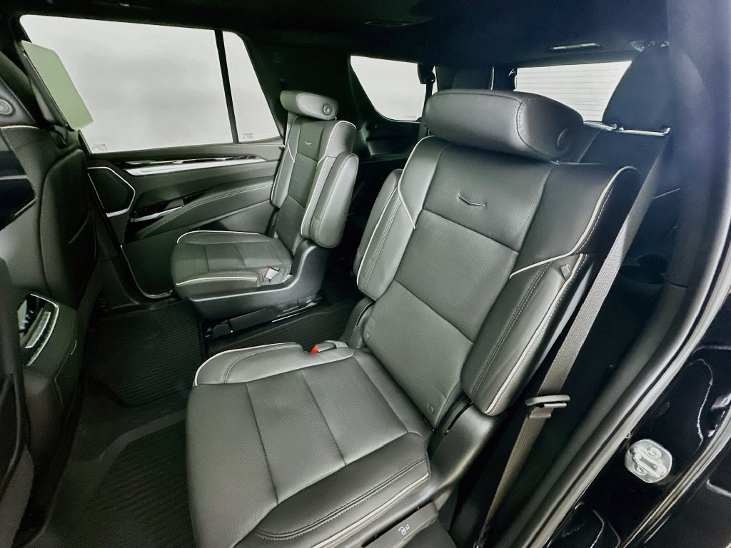 New 2026 Cadillac Escalade Sport w/ Touring Package AWD/4WD image 32