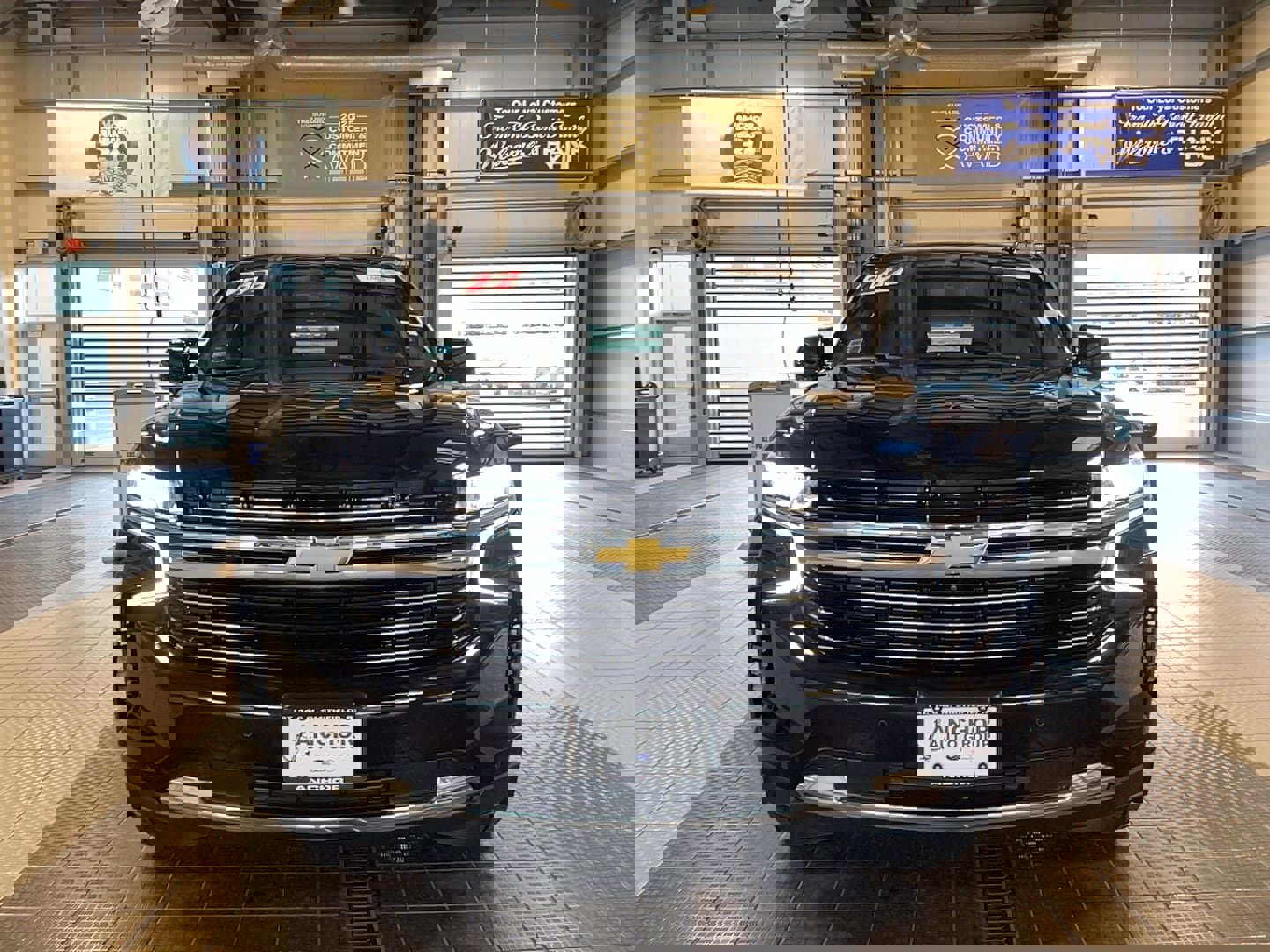 Used 2022 Chevrolet Tahoe LT w/ LT Signature Plus Package image 2