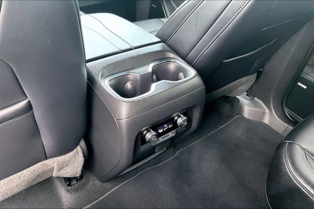 Used 2025 GMC Acadia Elevation w/ Elevation Premium Package AWD/4WD image 22