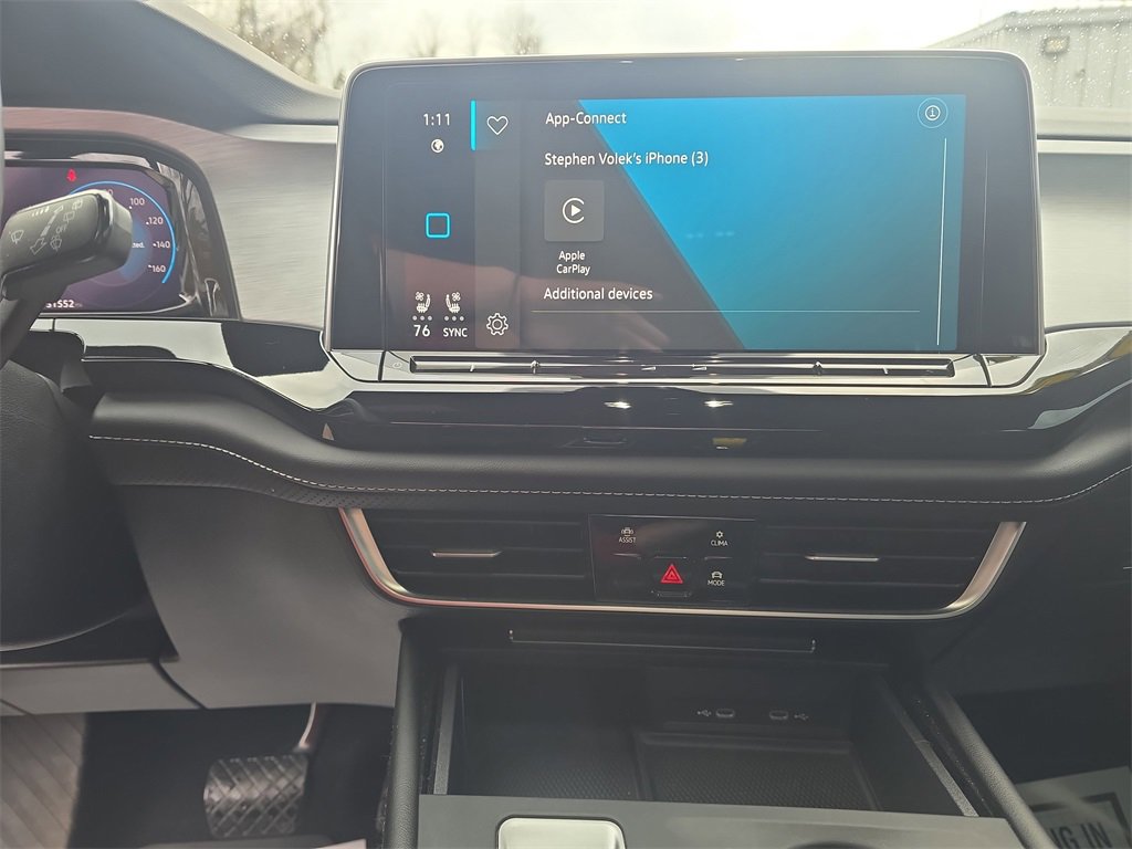 Used 2024 Volkswagen Atlas Cross Sport SE image 19