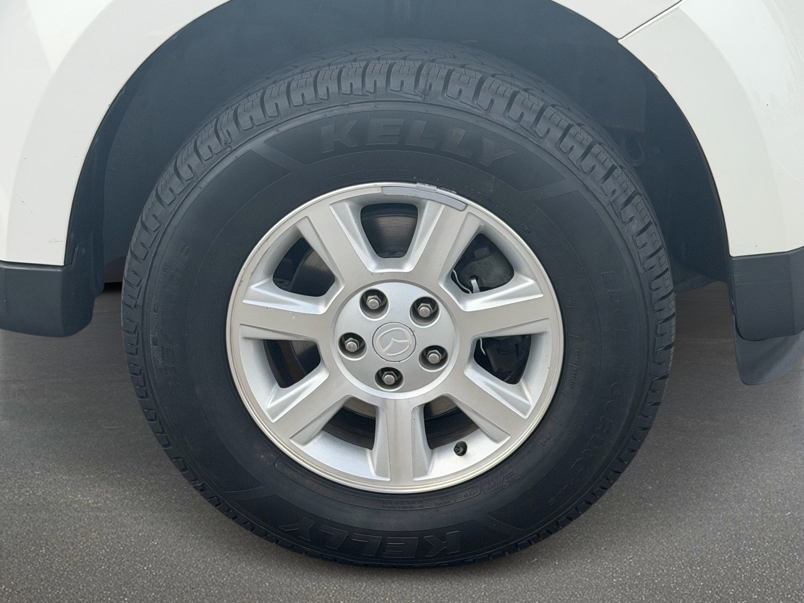 Used 2011 MAZDA Tribute i Sport AWD/4WD image 9