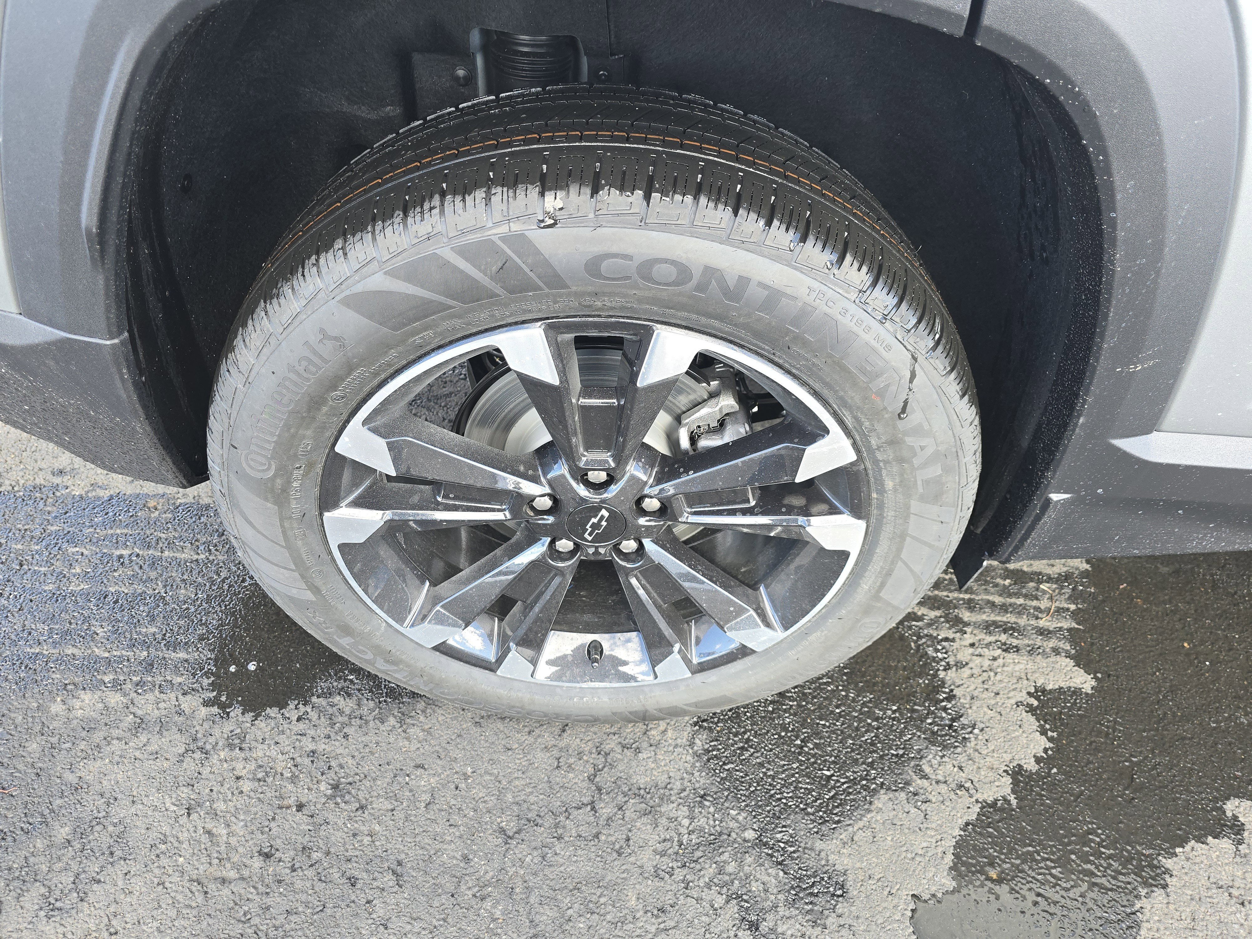 New 2026 Chevrolet Equinox RS w/ Safety and Technology Package image 8