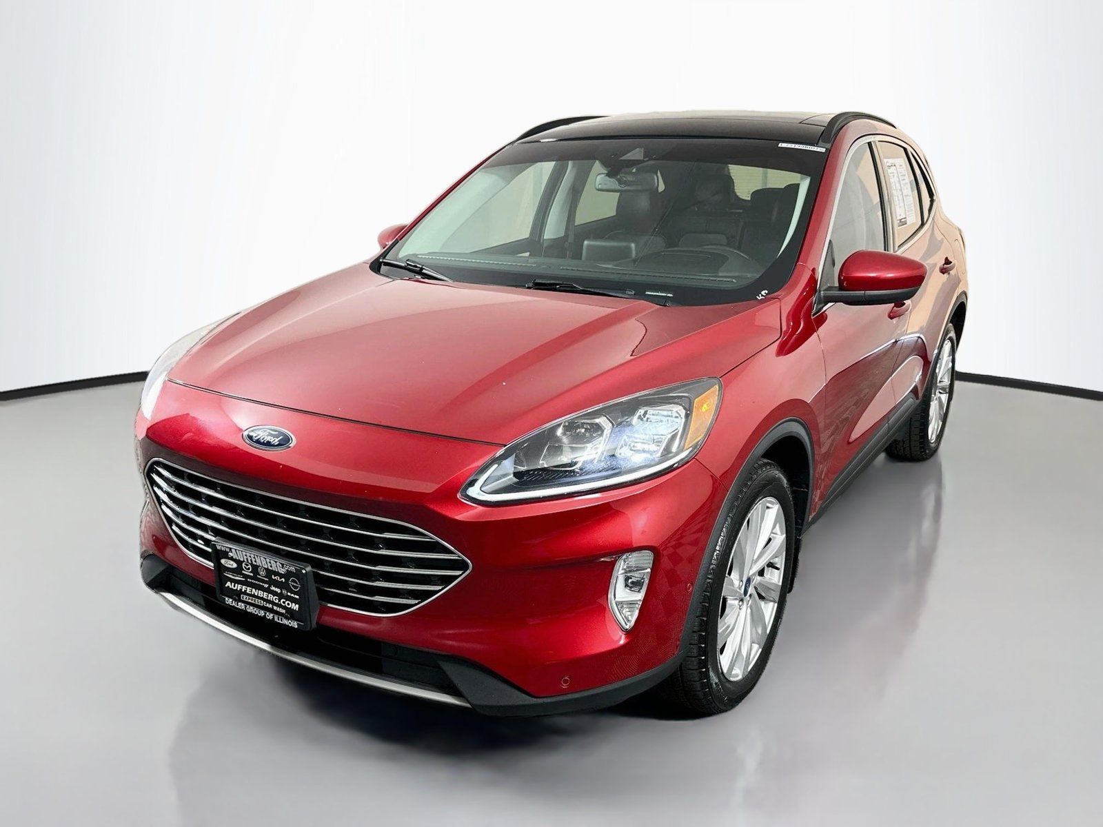 Used 2021 Ford Escape Titanium w/ Titanium Elite Package AWD/4WD image 3