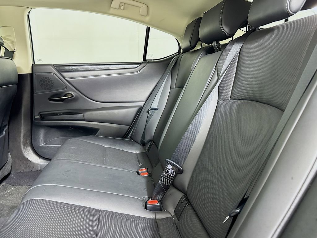 Used 2021 Lexus ES 300h w/ Accessory Package 2 image 11