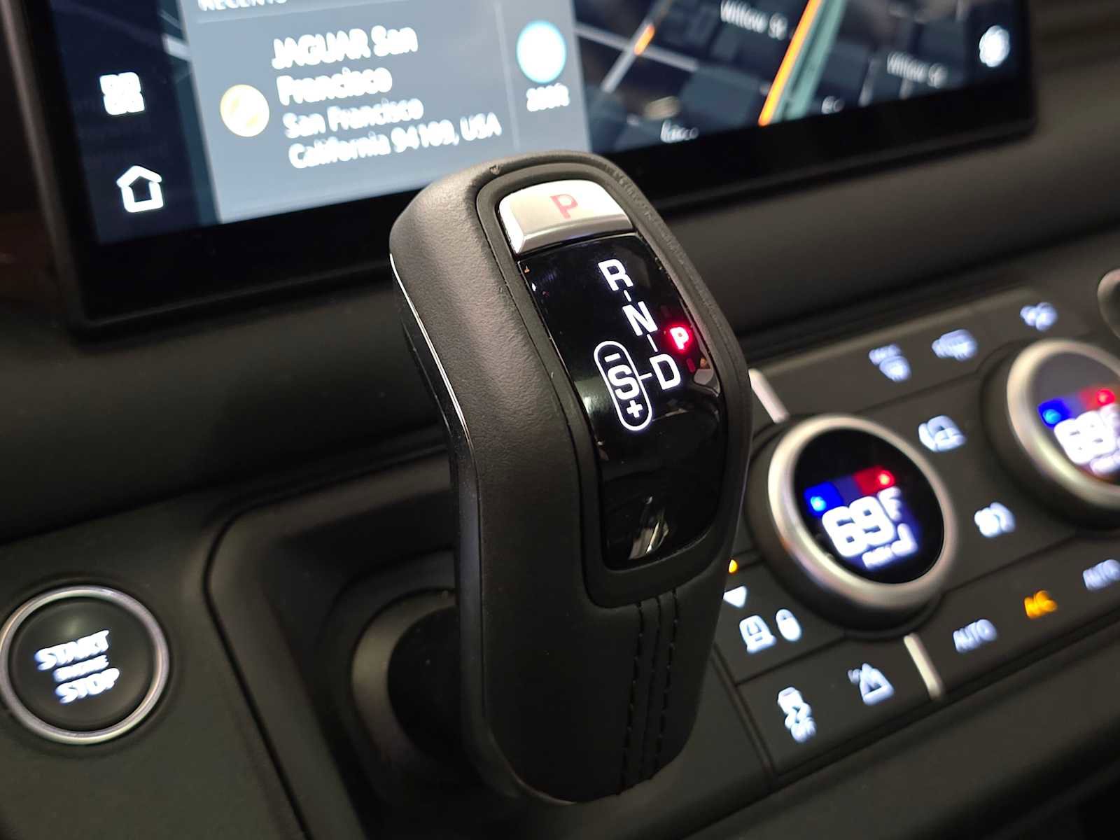 Certified 2024 Land Rover Defender 130 Outbound image 33