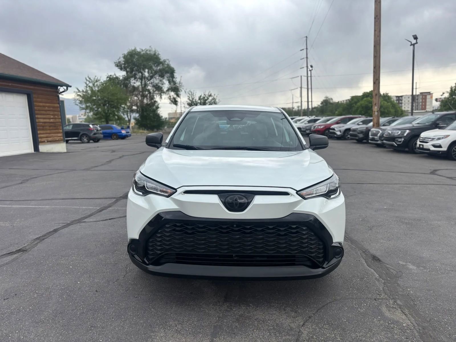 Used 2023 Toyota Corolla Cross AWD Hybrid image 2
