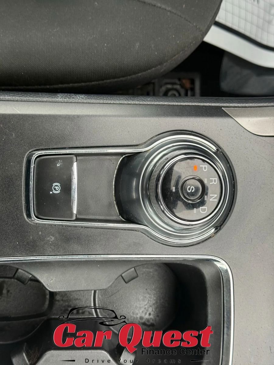 Used 2020 Ford Fusion SE image 22