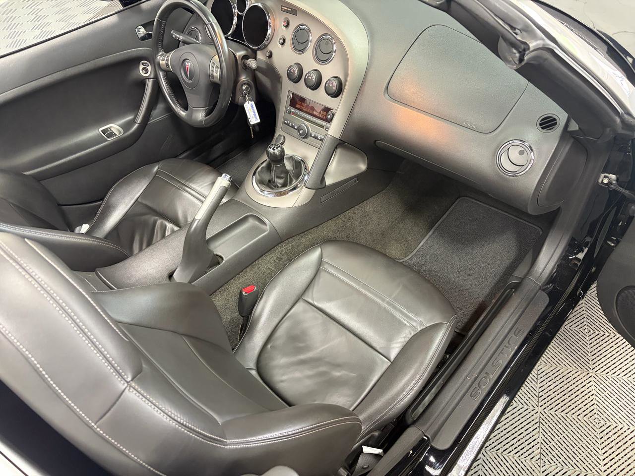 Used 2006 Pontiac Solstice Convertible w/ Premium Package image 21